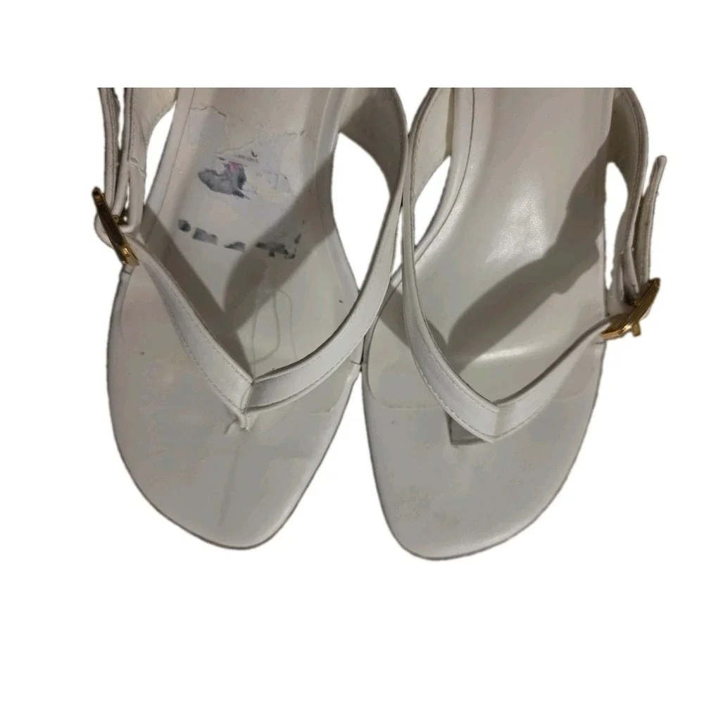 Womens White  Jones New York Slip Ones Lisiana Dress Shoe. Size 6.5.
